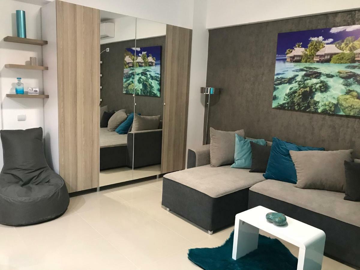 Luxury Flat 9 Near Metro Apartment Bucharest Exterior photo