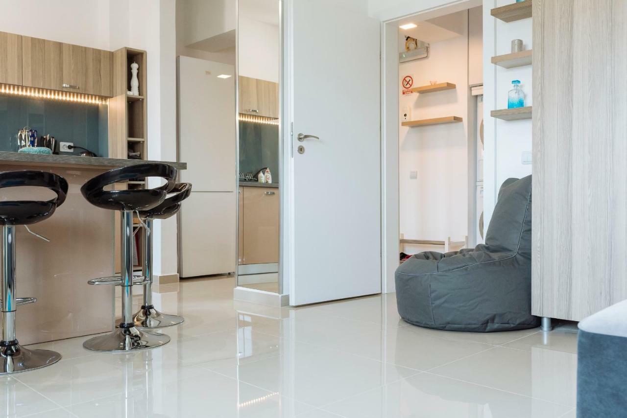 Luxury Flat 9 Near Metro Apartment Bucharest Exterior photo