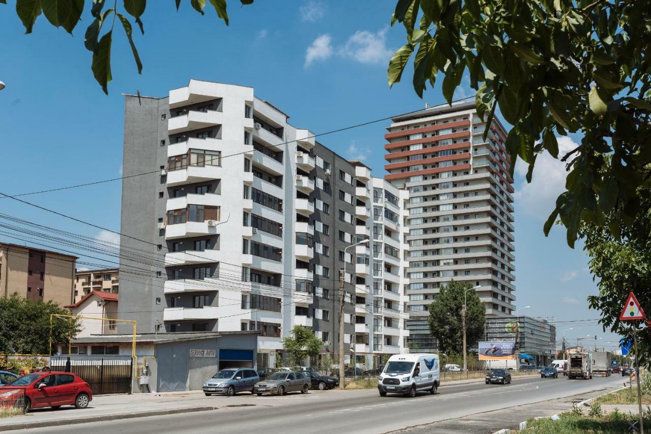Luxury Flat 9 Near Metro Apartment Bucharest Exterior photo
